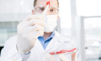 Was ist „In-vitro-Fleisch“? Alle Infos zu Laborfleisch